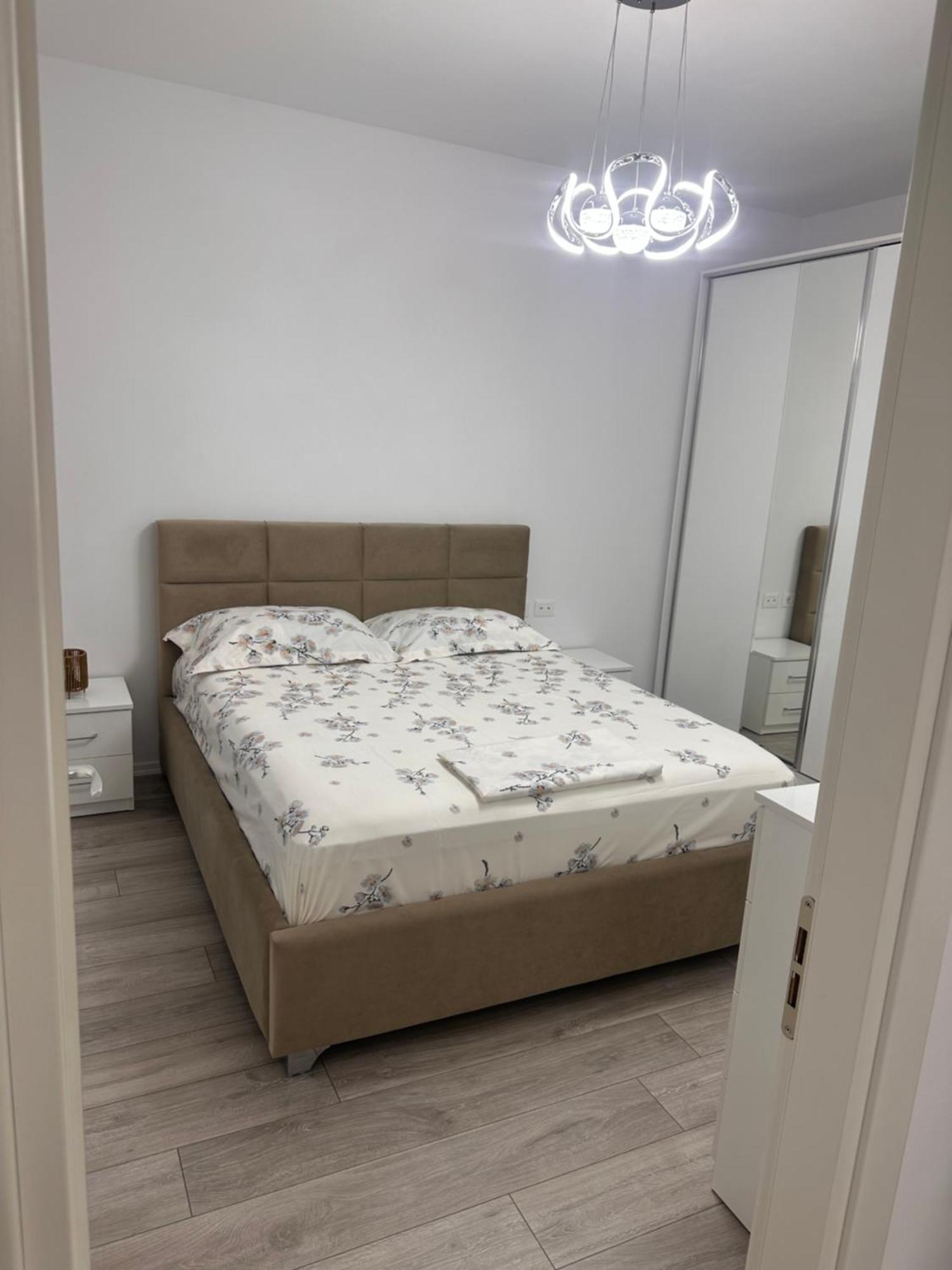 Bratti'S Apartment Near Tirana Center And Mother Teresa Airport Kültér fotó
