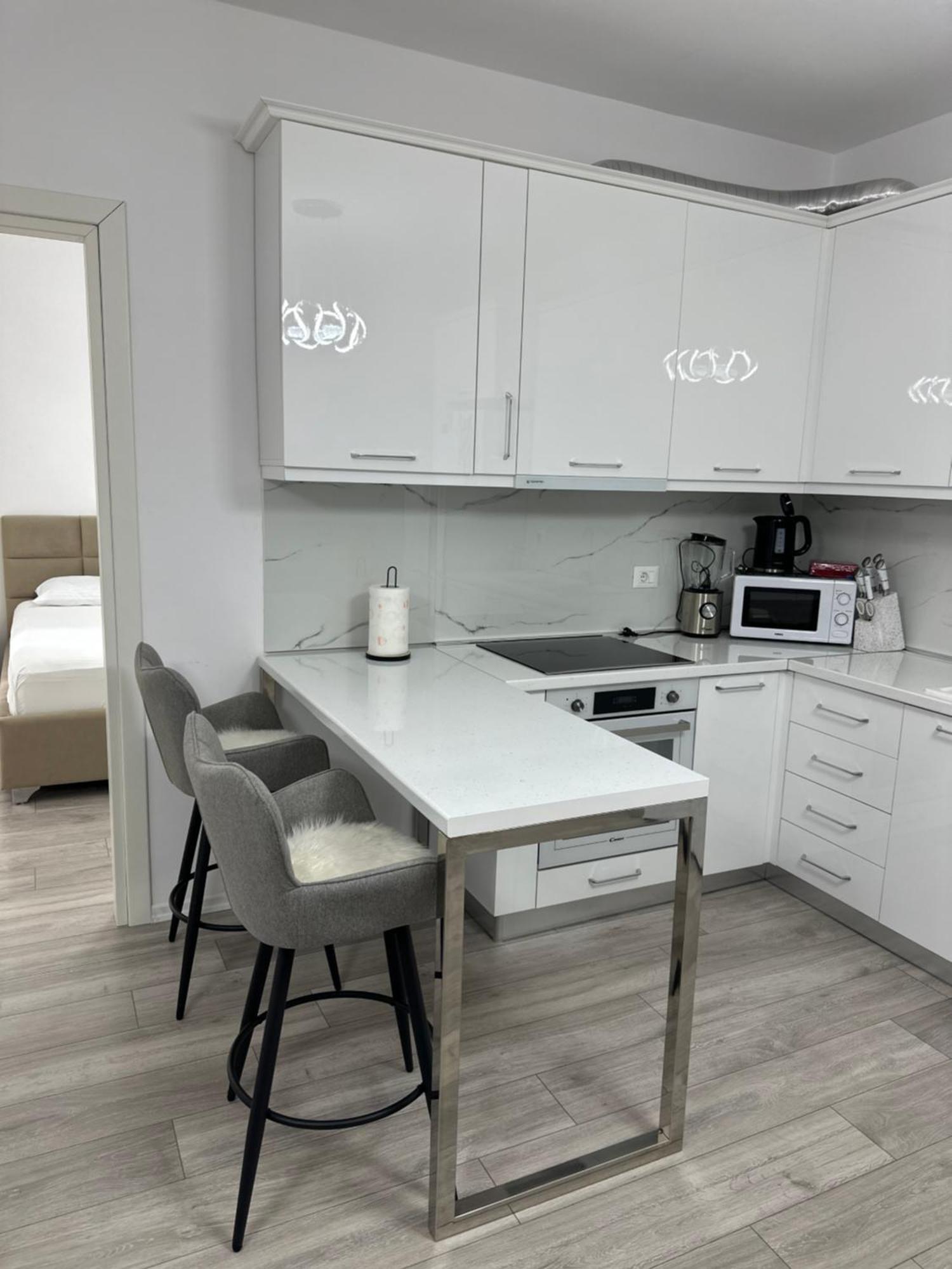 Bratti'S Apartment Near Tirana Center And Mother Teresa Airport Kültér fotó